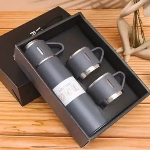 فلاسک کادویی ۳ کاپ ظرفیت ۵۰۰ میلی لیتر